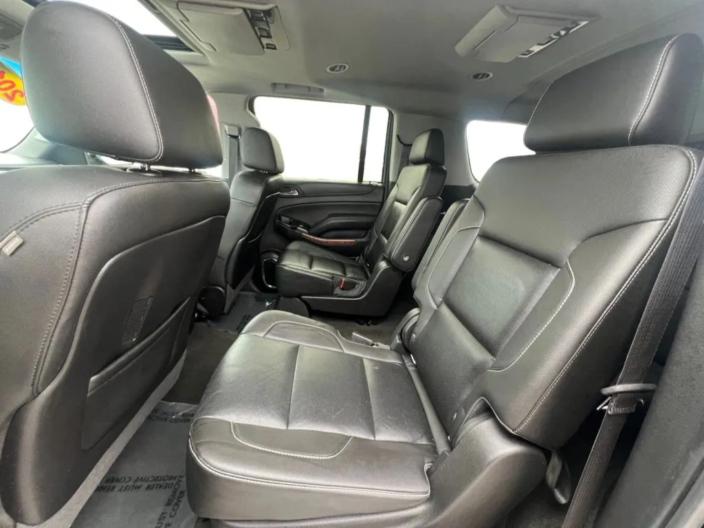 2016 Chevrolet Suburban LTZ - Photo 14