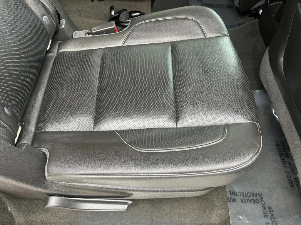 2016 Chevrolet Suburban LTZ - Photo 19