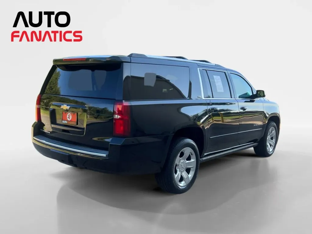 Chevrolet Suburban photo 6