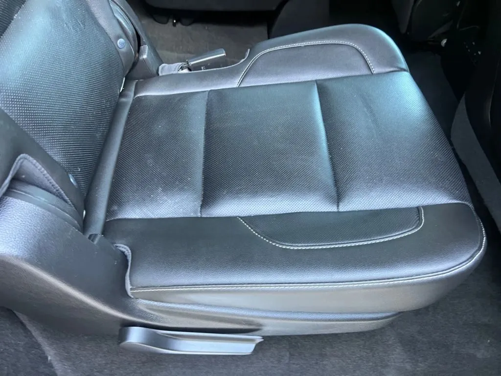 Chevrolet Suburban photo 20
