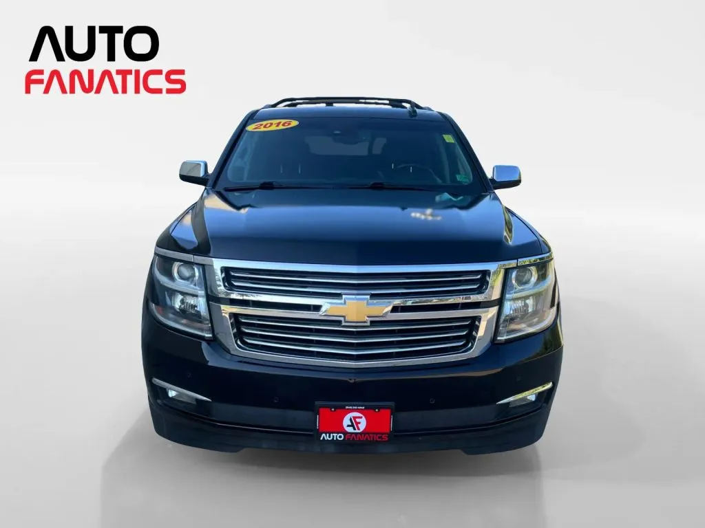 Chevrolet Suburban photo 9