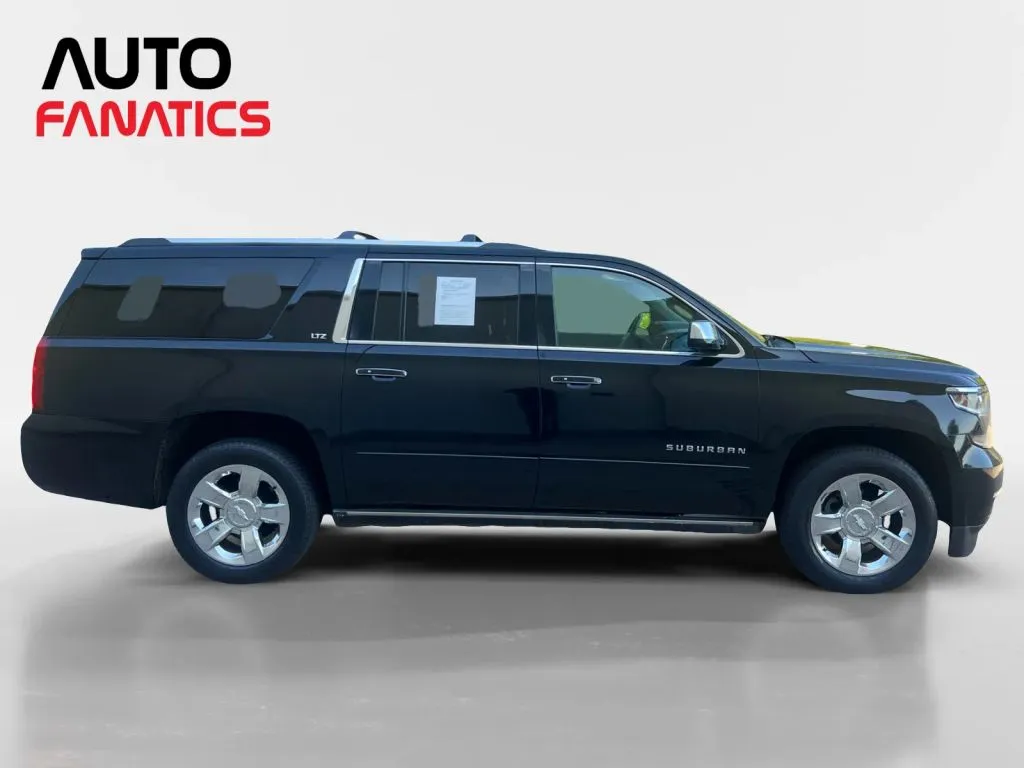 Chevrolet Suburban photo 7