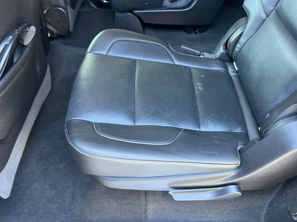 Chevrolet Suburban photo 23