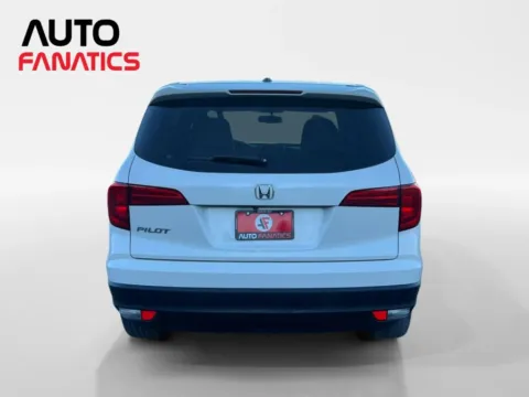 More photos of 2017 Honda Pilot EX-L Sport Utility 4D at Auto Fanatics, VA