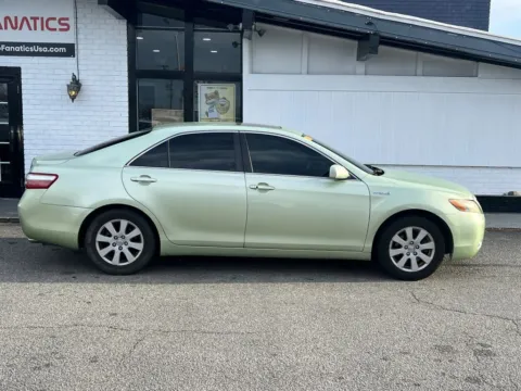 Green 2008 Toyota Camry Hybrid Sedan 4D for sale in Fredericksburg, VA