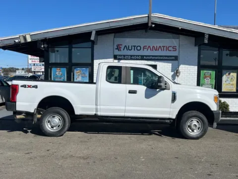 White 2017 Ford F250 Super Duty Super Cab XL Pickup 4D 6 3/4 ft for sale in Fredericksburg, VA