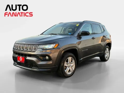 Gray 2022 Jeep Compass Latitude Sport Utility 4D for sale in Fredericksburg, VA