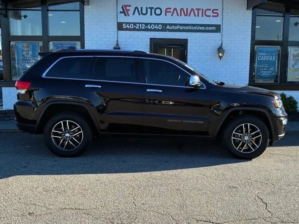 Black 2018 Jeep Grand Cherokee Limited Sport Utility 4D for sale in Fredericksburg, VA