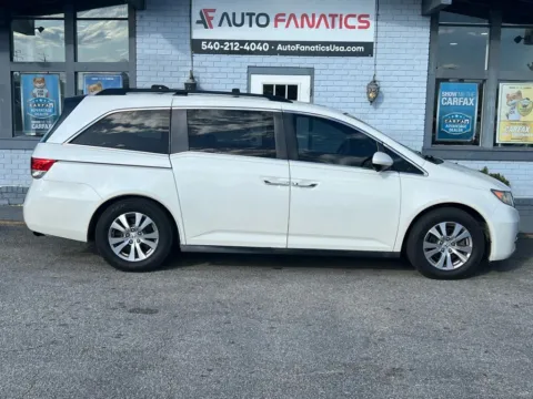 White 2017 Honda Odyssey EX-L w/DVD Res Minivan 4D for sale in Fredericksburg, VA