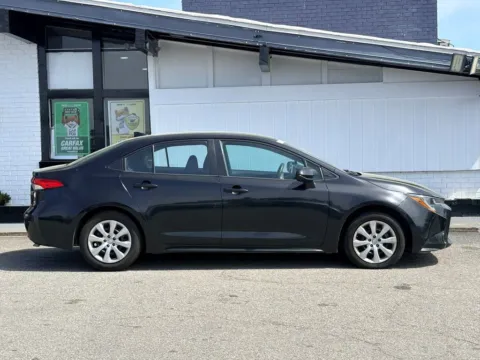 Black 2022 Toyota Corolla LE Sedan 4D for sale in Fredericksburg, VA