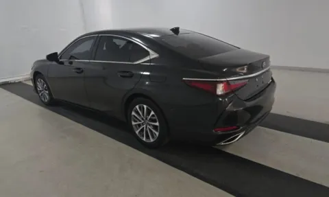More photos of 2022 Lexus ES 350 Sedan 4D at Auto Fanatics, VA
