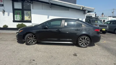 Black 2021 Toyota Corolla SE Sedan 4D for sale in Fredericksburg, VA