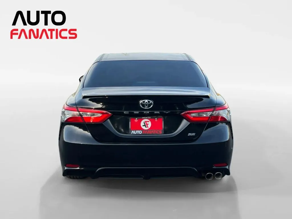 Toyota Camry photo 4