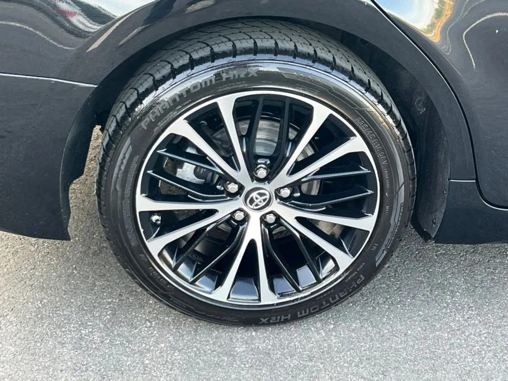 Toyota Camry photo 32