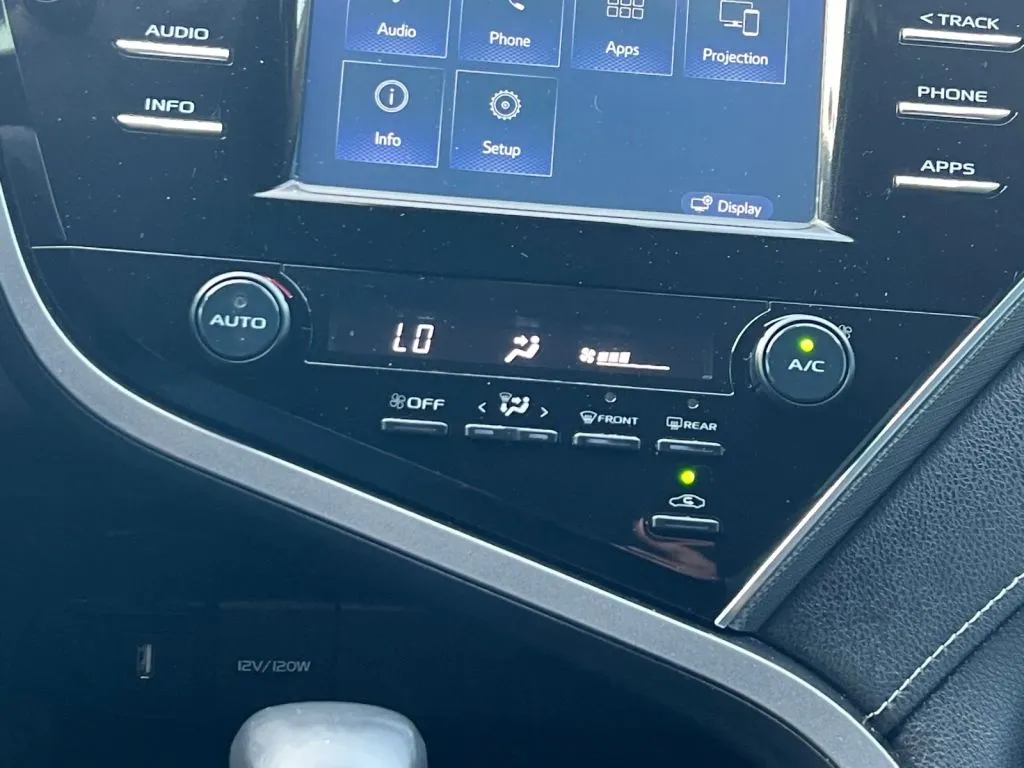Toyota Camry photo 37