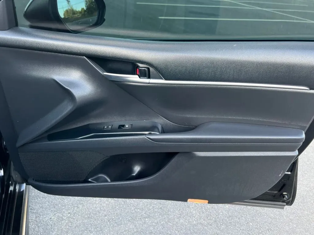 Toyota Camry photo 17