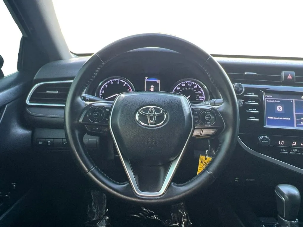 Toyota Camry photo 13