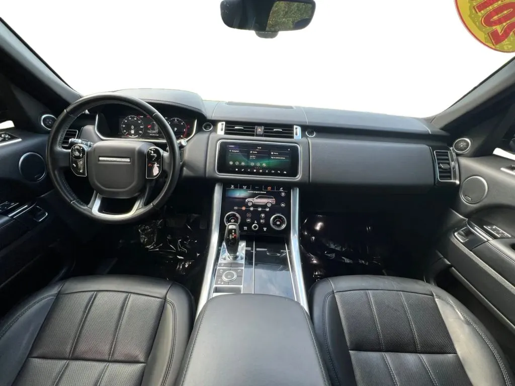 Land Rover Range Rover Sport photo 11