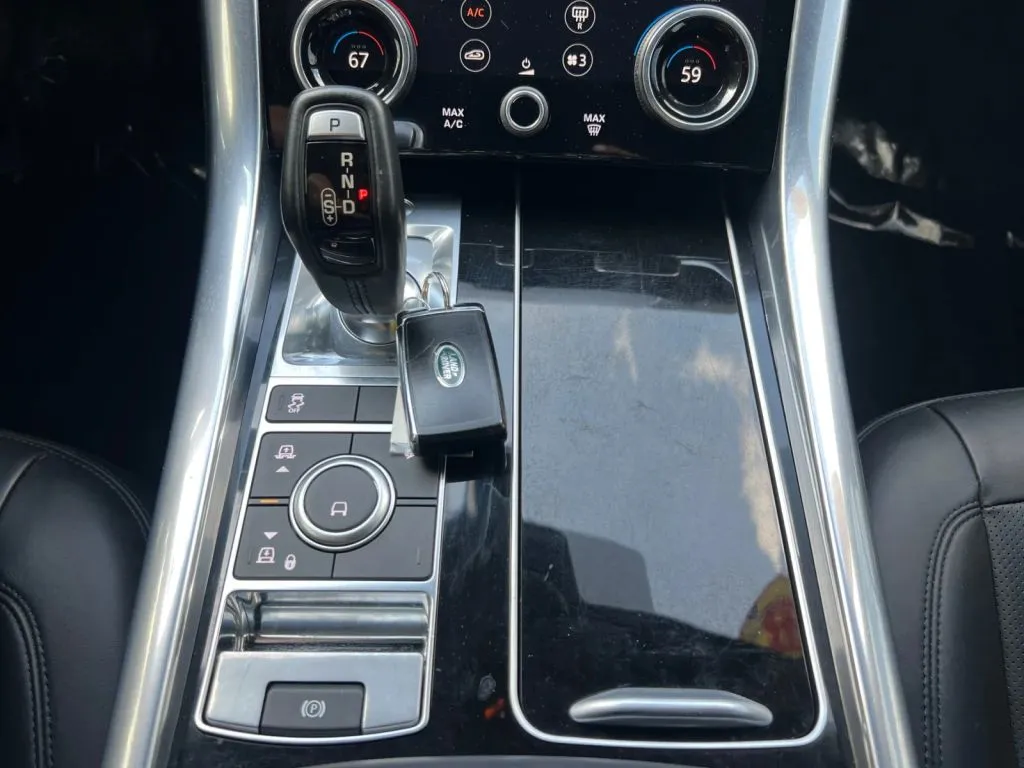 Land Rover Range Rover Sport photo 41