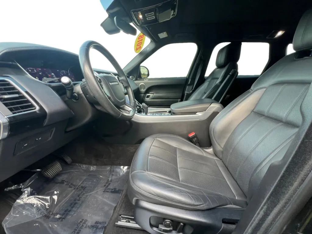 Land Rover Range Rover Sport photo 10