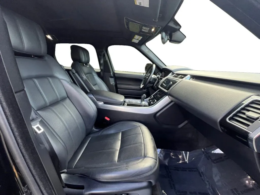 Land Rover Range Rover Sport photo 15
