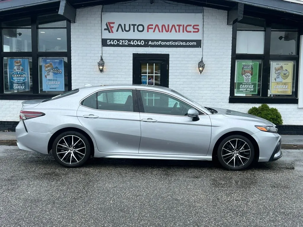 Silver 2022 Toyota Camry SE Sedan 4D for sale in Fredericksburg, VA