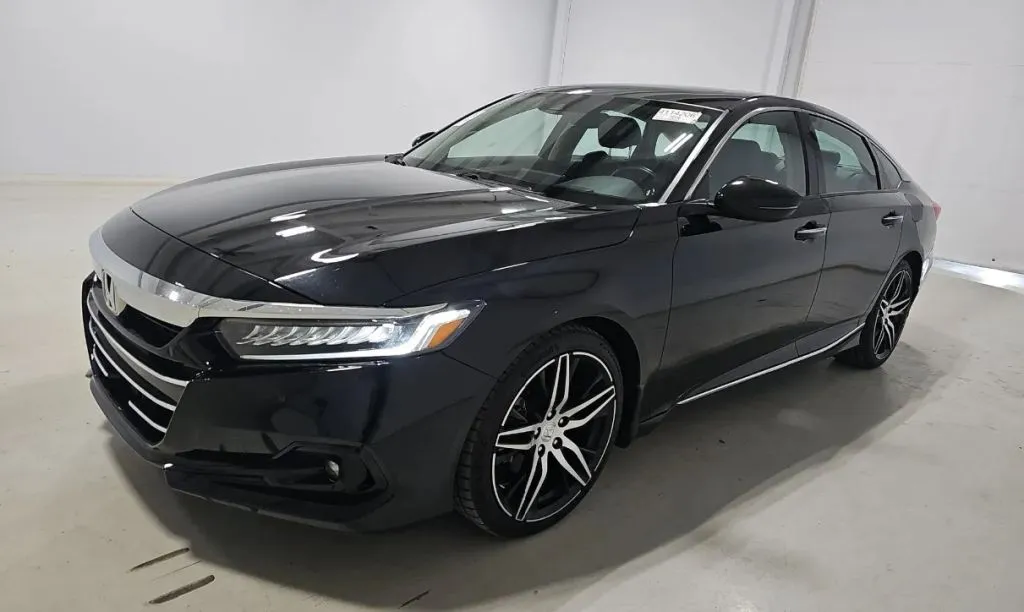 Black 2021 Honda Accord Touring Sedan 4D for sale in Fredericksburg, VA