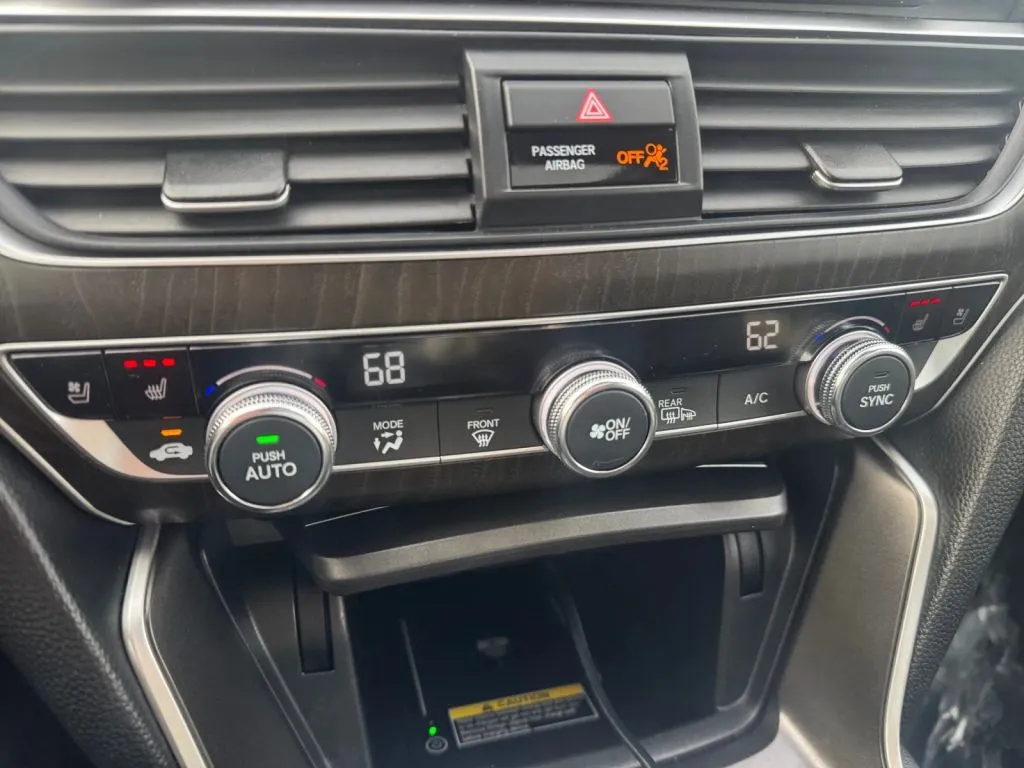 2021 Honda Accord Touring - Photo 29