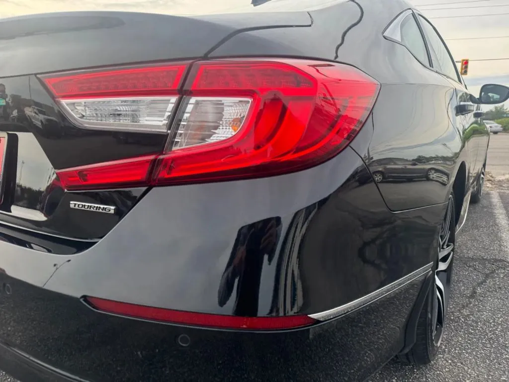 2021 Honda Accord Touring - Photo 19
