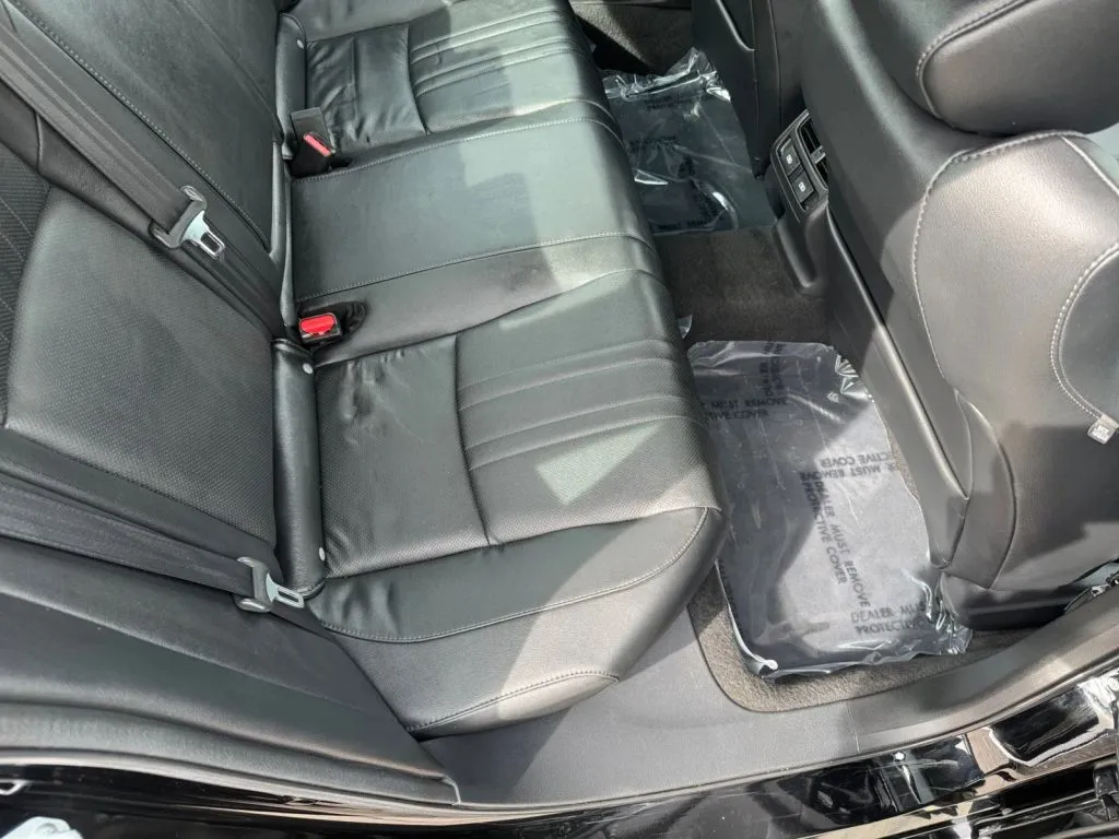 2021 Honda Accord Touring - Photo 18