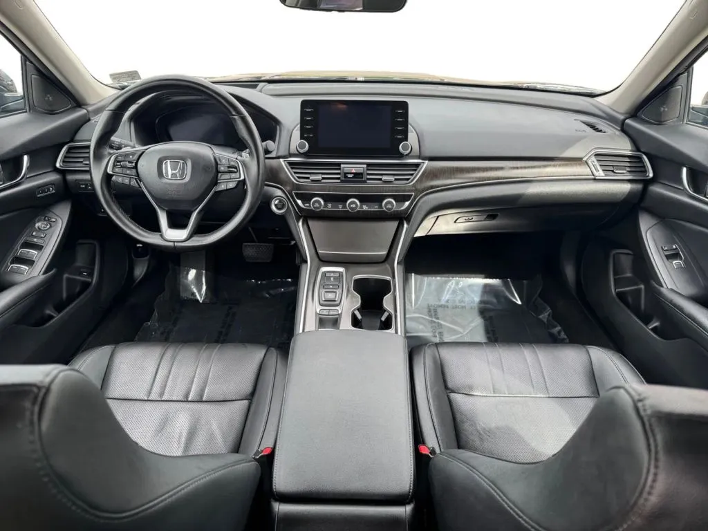 2021 Honda Accord Touring - Photo 10