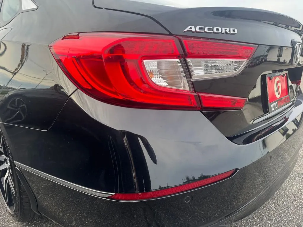 2021 Honda Accord Touring - Photo 20