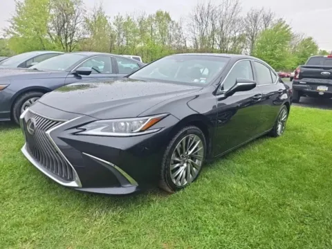 Black 2019 Lexus ES 350 Luxury Sedan 4D for sale in Fredericksburg, VA