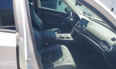 More photos of 2019 Honda Accord Touring Sedan 4D at Auto Fanatics, VA