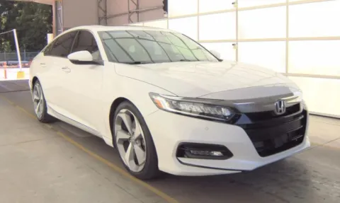 Photos of 2019 Honda Accord Touring Sedan 4D for sale in Fredericksburg, VA at Auto Fanatics