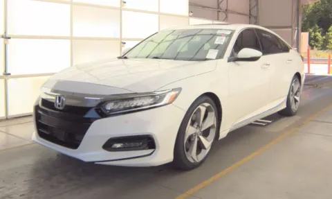 White 2019 Honda Accord Touring Sedan 4D for sale in Fredericksburg, VA