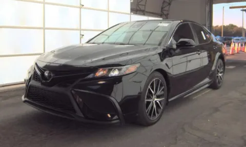 More photos of 2021 Toyota Camry SE Sedan 4D at Auto Fanatics, VA