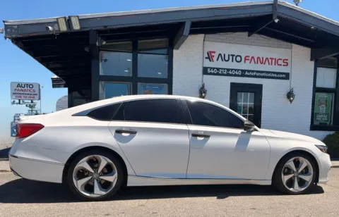 White 2019 Honda Accord Touring Sedan 4D for sale in Fredericksburg, VA