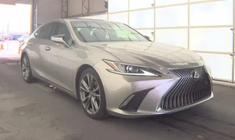 More photos of 2019 Lexus ES 350 F Sport Sedan 4D at Auto Fanatics, VA