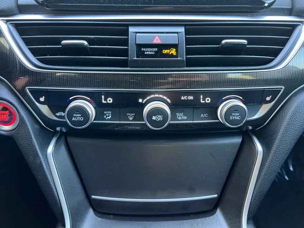 Honda Accord photo 36