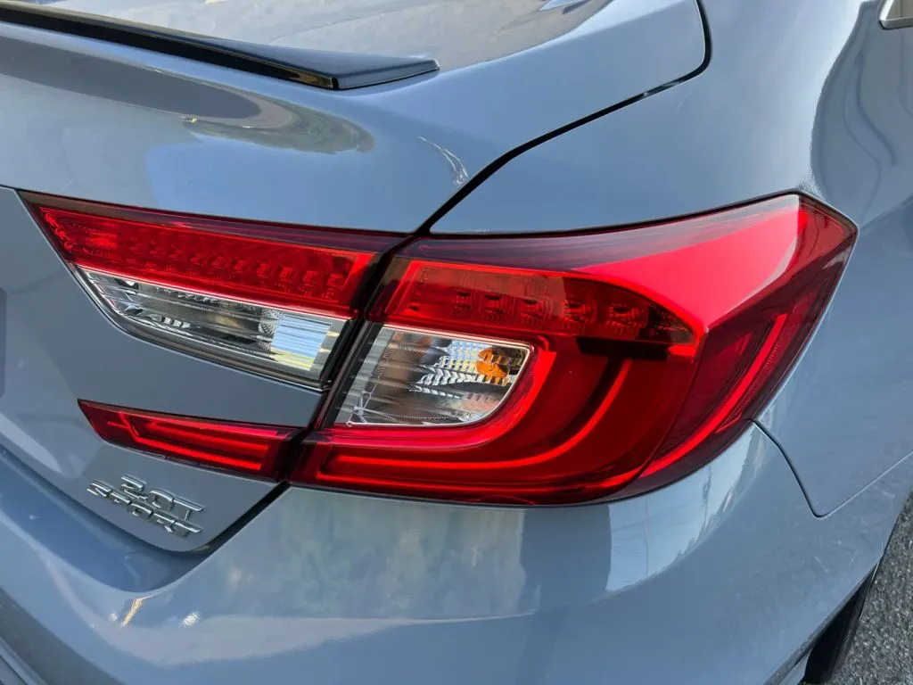 Honda Accord photo 32