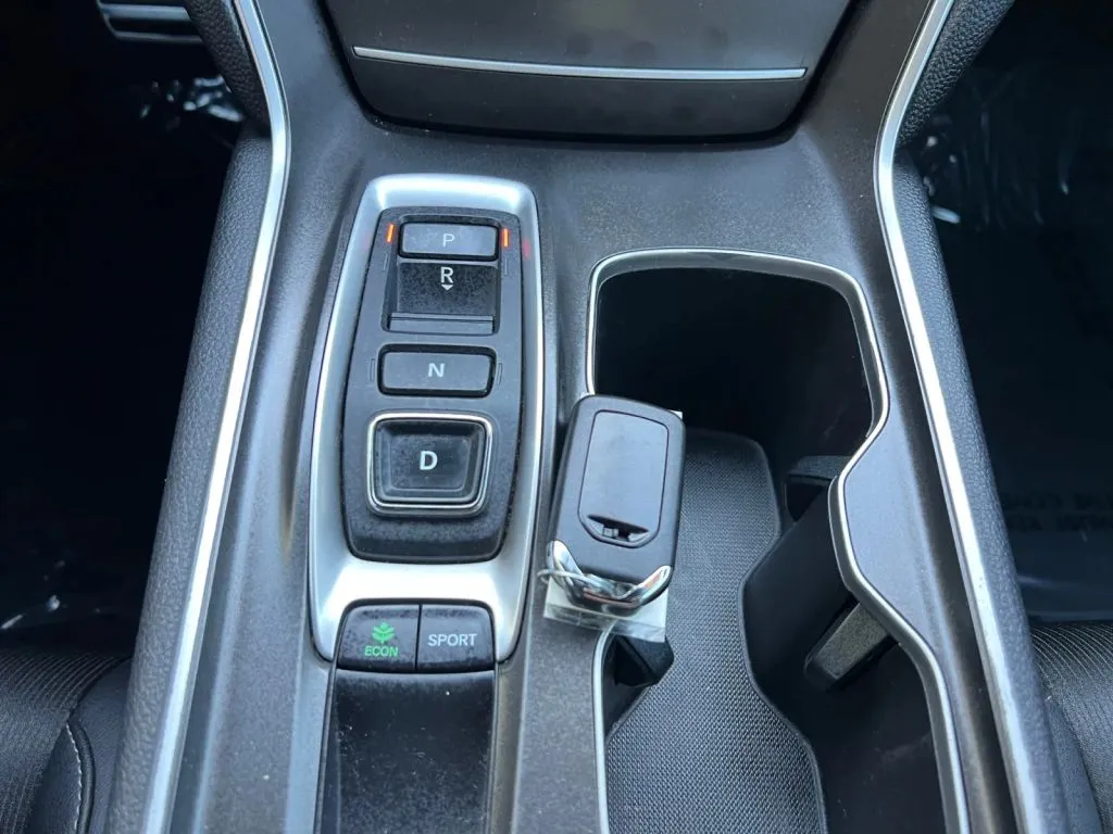 Honda Accord photo 37