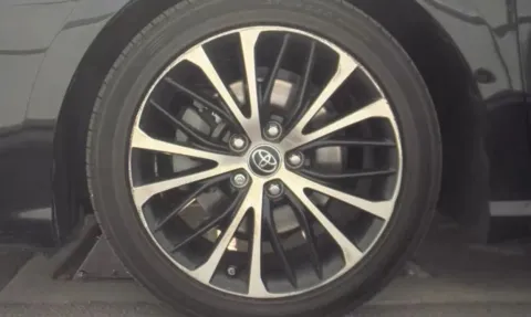 More photos of 2019 Toyota Camry SE Sedan 4D at Auto Fanatics, VA
