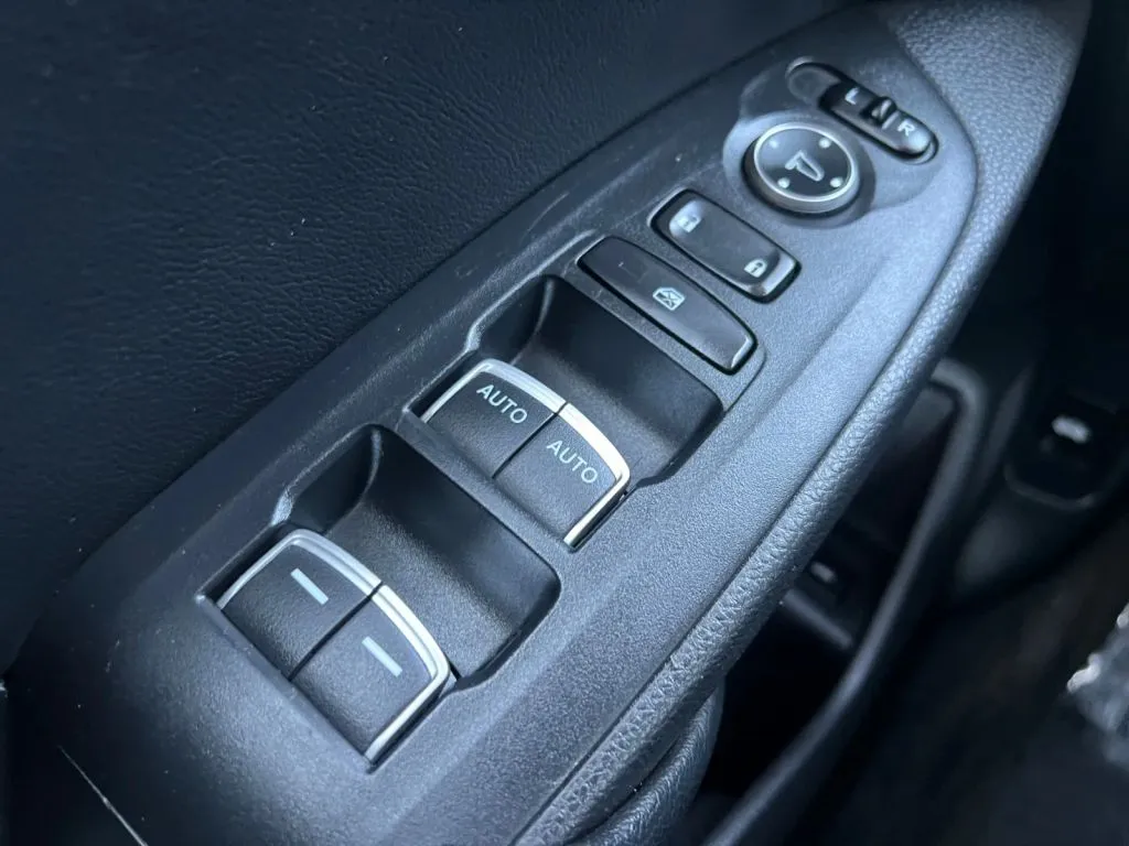 Honda Accord photo 45