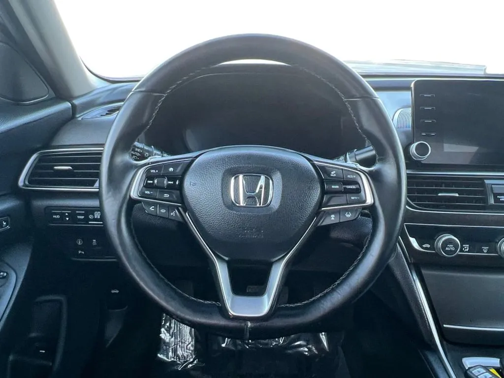 Honda Accord photo 13
