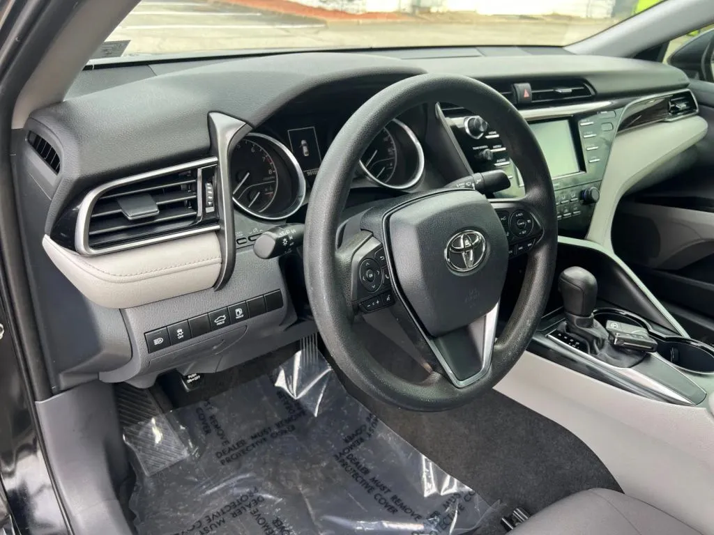 Toyota Camry photo 24