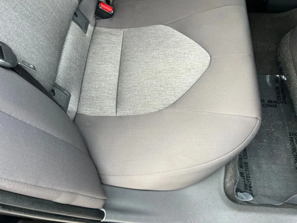 Toyota Camry photo 18