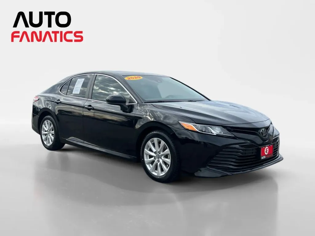 Toyota Camry photo 8