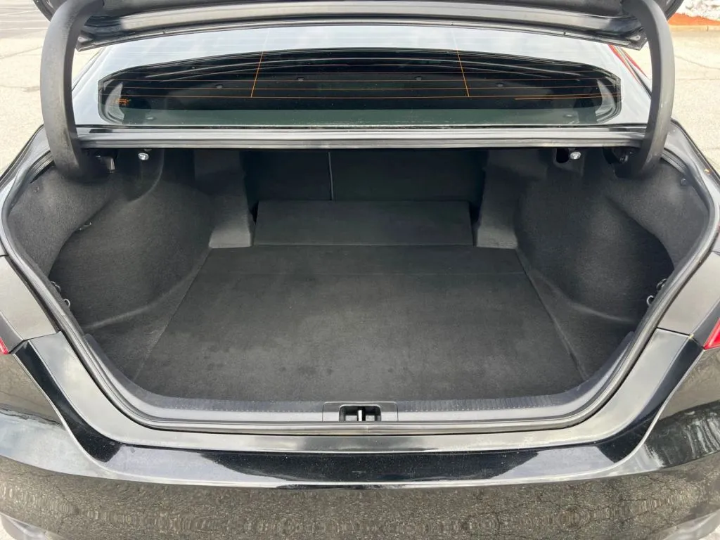 Toyota Camry photo 20
