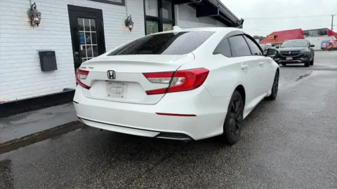 More photos of 2018 Honda Accord LX Sedan 4D at Auto Fanatics, VA